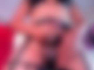 ZoeeMorettii's Live Sex Cam Show