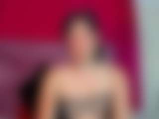 Live cam show with ZoeeMorettii - Colombia on Camsoda