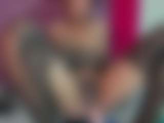 Live cam show with ZoeeMorettii - Black Hair on camwithhim.com