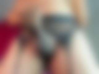 ZoeeMorettii's Live Sex Cam Show