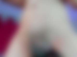 Live cam show with ZoeeMorettii - Bald on Camsoda