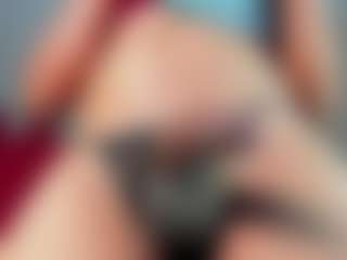 ZoeeMorettii's Live Sex Cam Show