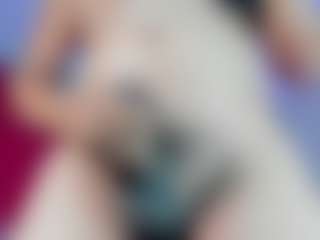 ZoeeMorettii's Live Sex Cam Show