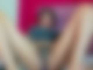 ZoeeMorettii's Live Sex Cam Show