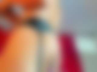 Live cam show with ZoeeMorettii - Cumshot on Mixed Magazine Live