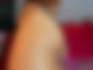 Live cam show with ZoeeMorettii - Smoking on Cam Slut