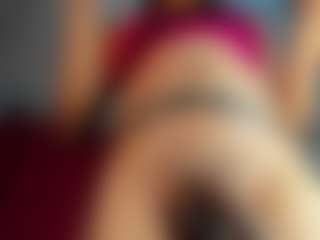 Live cam show with ZoeeMorettii - Big Cock on slutload