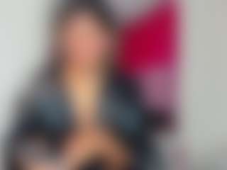 Live cam show with ZoeeMorettii - Bald on Stripli.com