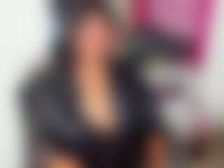 Live cam show with ZoeeMorettii - Bald on Pornisteam.com