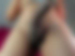Live cam show with ZoeeMorettii - HD on sexylive.show