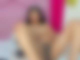 Live cam show with ZoeeMorettii - Tattoos on Camsoda
