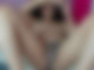 Live cam show with ZoeeMorettii - Anal Toys on dropp.cam