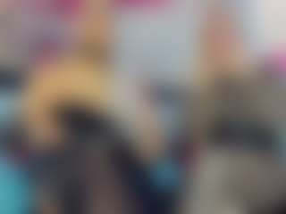 Live cam show with thiara-veky - Spank on Milfs Live