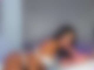 Live cam show with Ciara-Blake - Ebony on 1on1-livenow | colombia