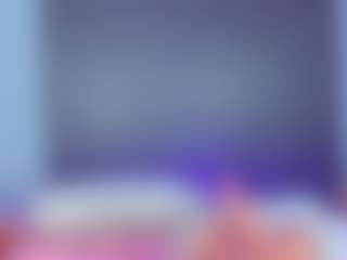 Live cam show with Ciara-Blake - Ebony Petite on Camsoda