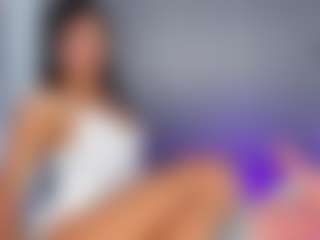 Live cam show with Ciara-Blake - Ebony Teen (18+) on fapnchat