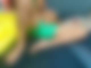 Live cam show with Max and Ashley - Cum on boobsie.com