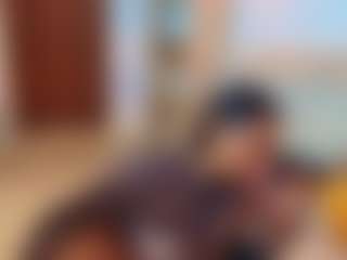 Live cam show with Max and Ashley - Tease on Camsoda