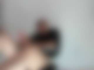 Live cam show with Yaya-11 - Gagging on Camsoda