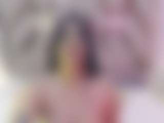 Live cam show with giselslut - Black Hair on wildcum.com