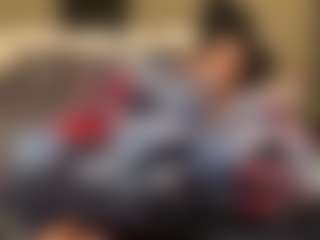 lovehurts282828's Live Sex Cam Show