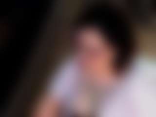 Live cam show with SquirtKimm - Drinking on Dolls Live