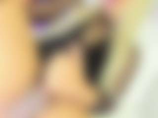 Live cam show with Elody69 - Gray Eyes on intimatelivegirls.com