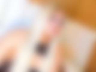 Live cam show with Elody69 - Smoking on Camsoda
