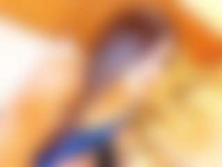Live cam show with Elody69 - Brown Eyes on Camsoda