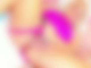 Live cam show with Elody69 - Orgasm on Soda Cam