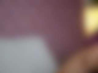 Live cam show with MaiaMini - Tittyfuck on Big Tits