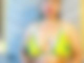Live cam show with Mia - Bbc on LiveSexCams6