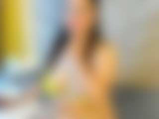 Live cam show with Mia - Bisexual on xfollow cams