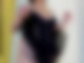 Live cam show with Mia - Dominant on fapnchat
