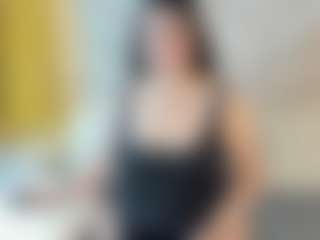 Live cam show with Mia - Colombia on Chatstar