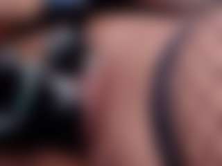 Live cam show with Slave-Aradia - Gray Eyes on Uber Horny