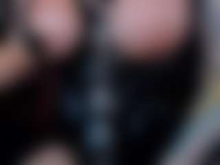 Live cam show with Slave-Aradia - Facefuck on intimatelivegirls.com