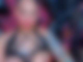 Live cam show with Slave-Aradia - Gray Eyes on Camsoda