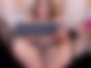Live cam show with AlexaBravva - Brown Eyes on Camsoda