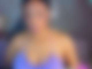 Live cam show with Charlotte - Average on Milfs Live