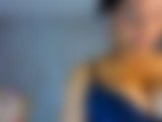 Live cam show with Charlotte - Average on Camsoda