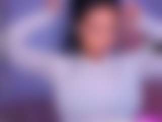 Live cam show with Charlotte - Average on Gym Cam Girls
