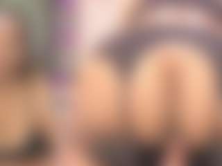 Live cam show with destinyhall1 - Smoke on Camsoda