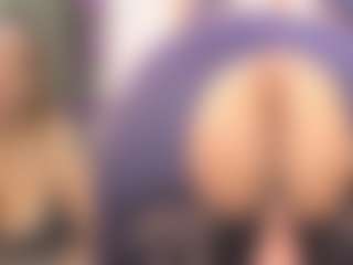 Live cam show with destinyhall1 - Nipple Piercings on sexylive.show