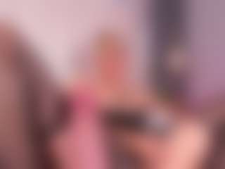 Live cam show with EvaMillins - Domination on Camsoda