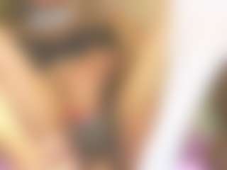 Live cam show with Lunitadiva - Average on Cam Slut