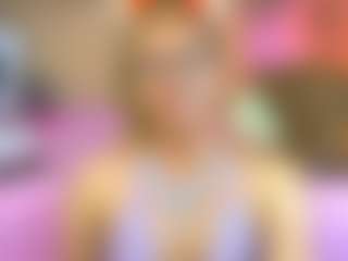 Live cam show with Lunitadiva - Average on https://playwithruby.com