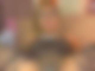 Live cam show with Lunitadiva - Brown Eyes on Camsoda