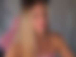 Live cam show with StacyWells - Oil on TeamSkeetLive