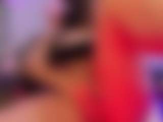 Live cam show with Valen - Brown Eyes Blonde Hair on CamSextacy